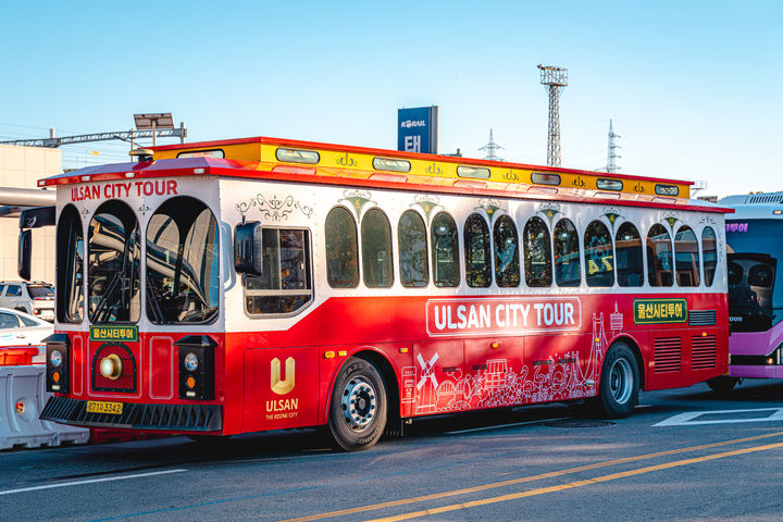 [울산=뉴시스] 울산시티투어버스. (사진=울산문화관광재단 제공) 2026.04.30. photo@newsis.com *재판매 및 DB 금지