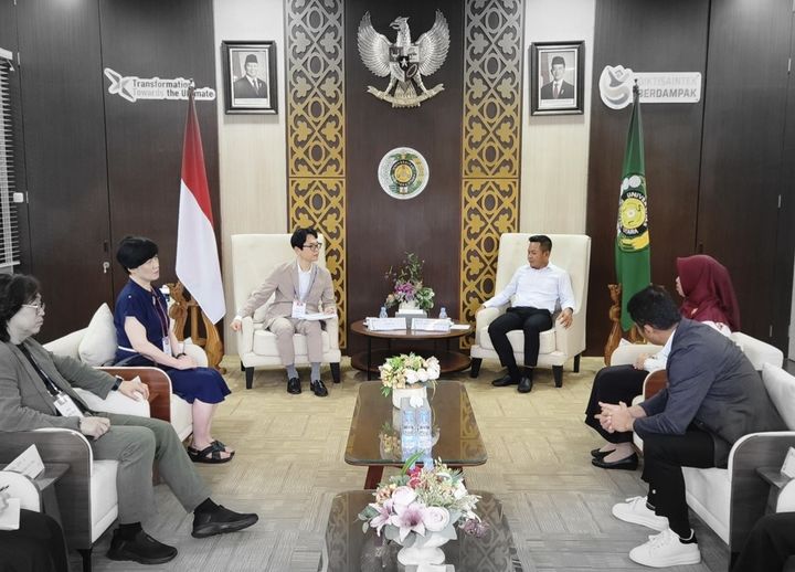 [서울=뉴시스] 인도네시아 수마트라 우타라대학교에서 한국건축학교육인증원 주관 '건축학과 전문학위 인증심사' 간담회가 진행되고 있다. (사진=명지대 제공) 2026.04.30. photo@newsis.com *재판매 및 DB 금지