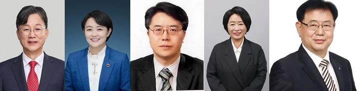 [안산=뉴시스] 제9회 전국동시지방선거 안산시장 후보자들. 사진 왼쪽부터 국민의힘 이민근 후보, 더불어민주당 천영미 후보, 조국혁신당 조안호 후보, 진보당 홍연아 후보, 무소속 이병걸 후보. (사진=뉴시스 DB). photo@newsis.com *재판매 및 DB 금지