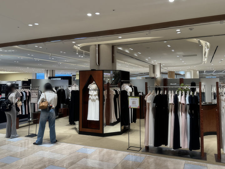 [서울=뉴시스] 신세계백화점 강남점 5층 플로움 팝업스토어 (사진=신세계백화점 제공) 2026.05.02. photo@newsis.com *재판매 및 DB 금지