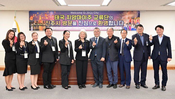 [진주=뉴시스]태국 치앙마이 국제교류단, 진주시 방문.(사진=진주시 제공).2026.05.03.photo@newsis.com *재판매 및 DB 금지