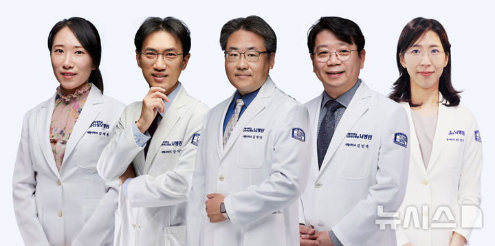 [인천=뉴시스] 인천성모병원 재활의학과 김재원(왼쪽부터)·장대현·김재민·김민욱·최영아 교수. (사진=인천성모병원 제공) 2026.05.04. photo@newsis.com
