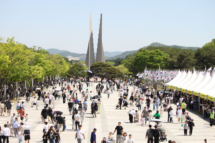 [천안=뉴시스] 최영민 기자=제104회 어린이날 기념행사가 열린 독립기념관 일원 모습. 2026.05.05 ymchoi@newsis.com *재판매 및 DB 금지
