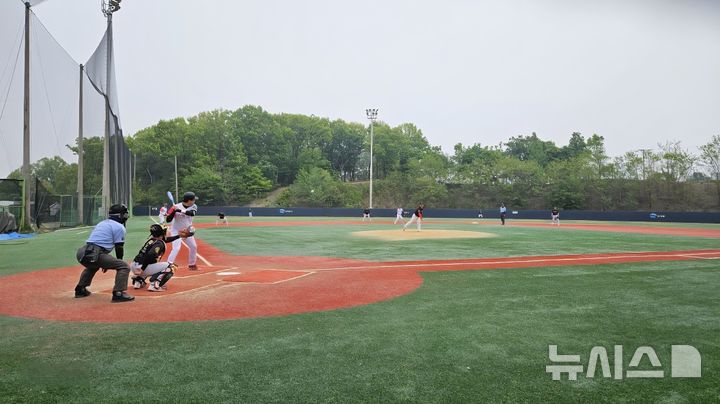 [의정부=뉴시스] 의정부시장기 체육대축전 야구대회. (사진=의정부도시공사 제공) 2026.05.06. photo@newsis.com