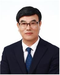 [대구=뉴시스] 더불어민주당 군위군수 예비후보로 등록한 이기만 한국지방자치연구원 부원장(사진=후보자 제공) 2026.05.07 photo@newsis.com *재판매 및 DB 금지