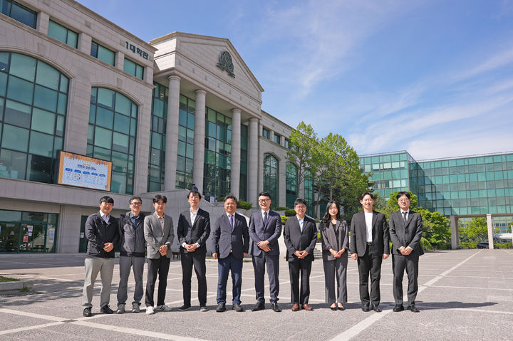[울산=뉴시스] 울산과학대 제 21대 노조 집행부 (사진=울산과학대 제공) photo@newsis.com *재판매 및 DB 금지