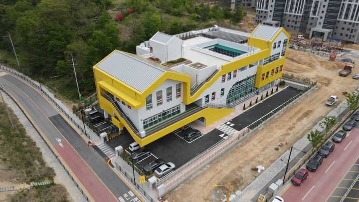 [울산=뉴시스] 울산 서서유치원은 신축공사 준공검사를 마치고 오는 6월 1일부터 본격적으로 운영한다. (사진=울산시교육청 제공) photo@newsis.com *재판매 및 DB 금지