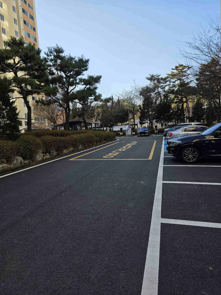 [서울=뉴시스]지난해 사업으로 도로 포장이 완료된 주차장. (사진=영등포구 제공) 2026.05.11. photo@newsis.com *재판매 및 DB 금지