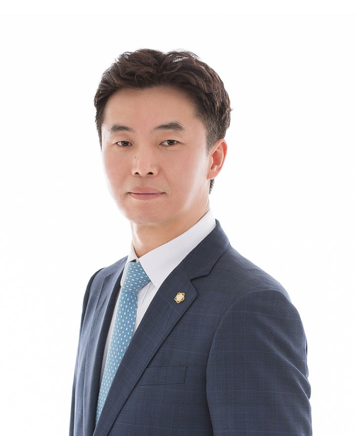 [세종=뉴시스] 한국남부발전은 11일 이상욱 신임 남부발전 상임감사위원이 취임해 본격적인 업무를 시작했다고 밝혔다. (사진=남부발전 제공) 2026.05.11. photo@newsis.com *재판매 및 DB 금지