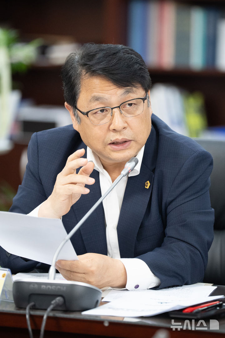 [인천=뉴시스] 김대중 인천시의회 건설교통위원장. (사진=인천시의회 제공) 2026.05.12. photo@newsis.com