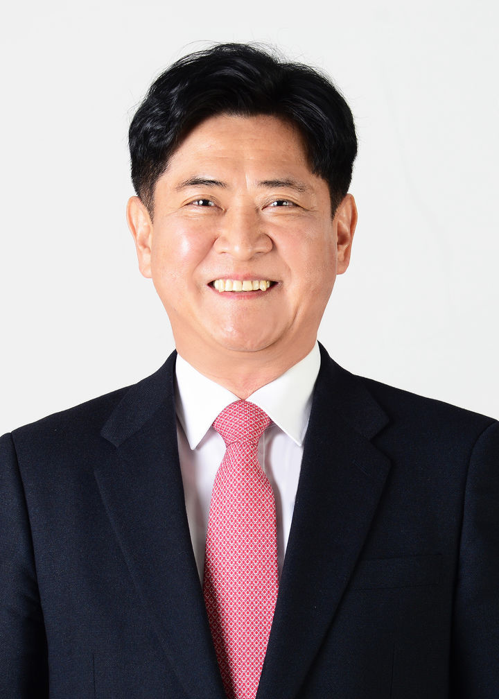 [밀양=뉴시스] 6·3 지방선거에 출마한 국민의힘 강창오 경남 밀양시의회 다선거구(내이·교동) 후보. (사진=강창오 선거사무소 제공) 2026.05.12. photo@newsis.com *재판매 및 DB 금지