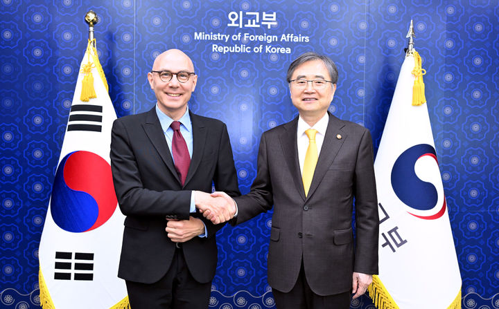 [서울=뉴시스] 외교장관-유엔 인권최고대표 면담. (사진=외교부 제공) 2026.05.13 *재판매 및 DB 금지