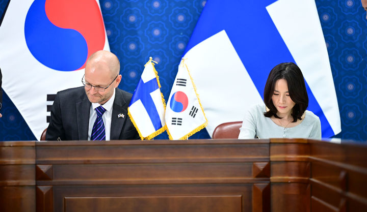 [서울=뉴시스] 한-핀란드 워킹홀리데이 협정. (사진=외교부 제공) 2026.05.13 *재판매 및 DB 금지