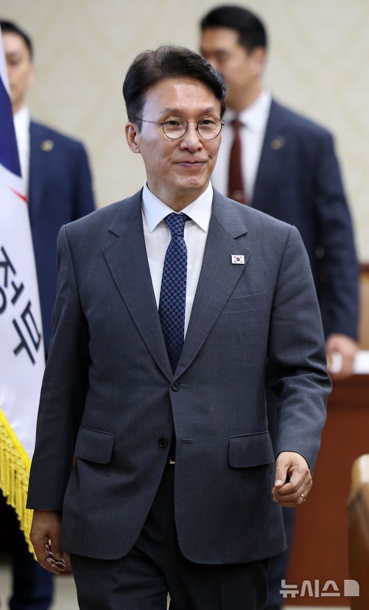 김민석 총리 최근 행보가 심상치 않은 이유: 당권 도전설과 정치적 계산 분석