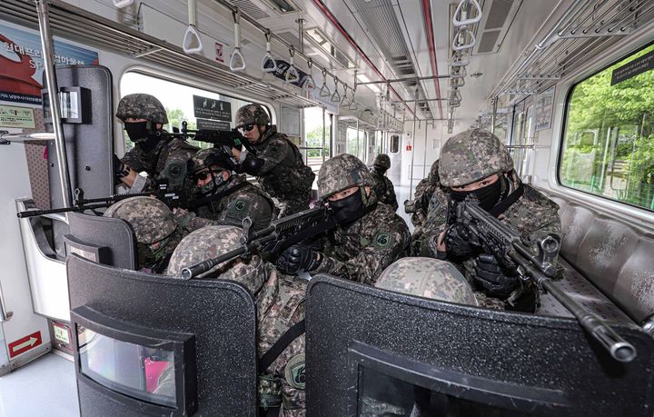 [용인=뉴시스] 55사단 장병들의 대침투종합훈련 모습. (사진=보병제55사단 제공) 2026.05.14. photo@newsis.com *재판매 및 DB 금지