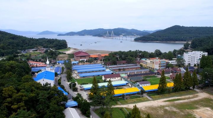 [세종=뉴시스]국립소록도 전경. (사진=국립소록도병원 한센병박물관 홍보영상 캡처) 2026.05.14. photo@newsis.com *재판매 및 DB 금지