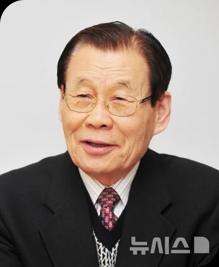 [청주=뉴시스] 나기정 전 청주시장 (사진= 주민참여도시만들기연구원 제공) photo@newsis.com&nbsp; *재판매 및 DB 금지