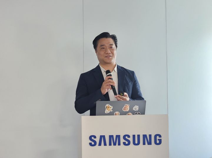 [서울=뉴시스] 박은비 기자 = 최준일 삼성전자 디지털헬스팀 상무가 14일 갤럭시 워치·삼성 헬스 미디어 브리핑에서 발표하고 있다. 2026.05.14. silverline@newsis.com *재판매 및 DB 금지