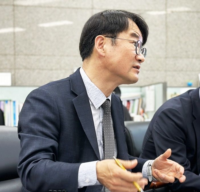 [대전=뉴시스] 14일 정연우 지식재산처 차장이 정부대전청사 기자실서 '2025년 산업재산권 출원동향'에 대해 설명하고 있다. kys0505@newsis.com *재판매 및 DB 금지