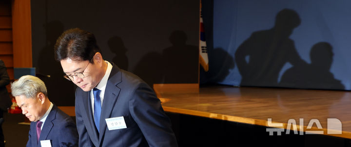 [서울=뉴시스] 박주성 기자 = 정원오 더불어민주당 서울시장 후보가 14일 오전 서울 중구 대한상공회의소 국제회의장에서 열린 정원오 더불어민주당 서울시장 후보 초청 편집인협회 포럼에 참석하고 있다. 2026.05.14. park7691@newsis.com