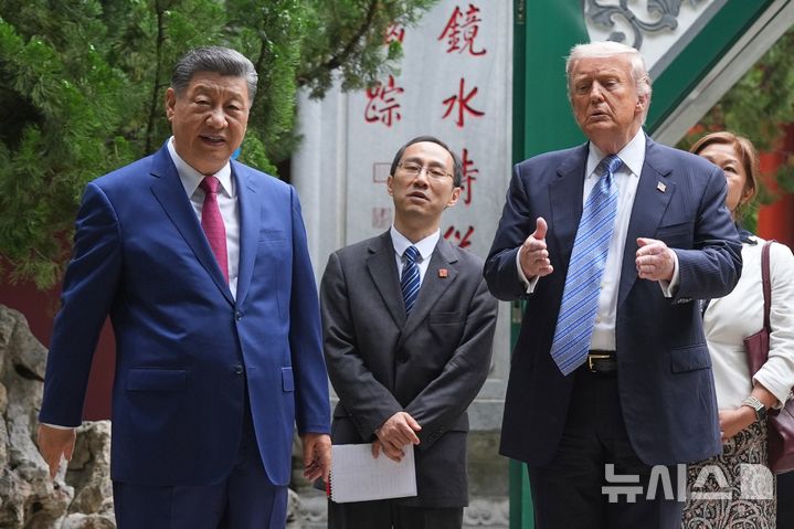 associate_pic3