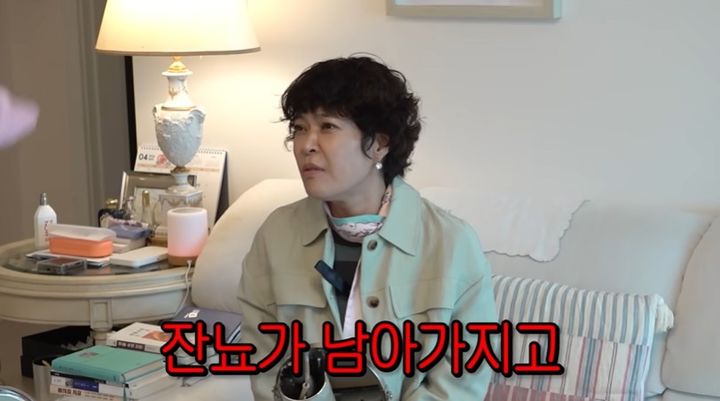 [서울=뉴시스] 개그우먼 조혜련(55)이 잔뇨감으로 인해 커피를 더 이상 마시지 않는다고 말했다 (사진=순풍 선우용여 유튜브 캡처) *재판매 및 DB 금지