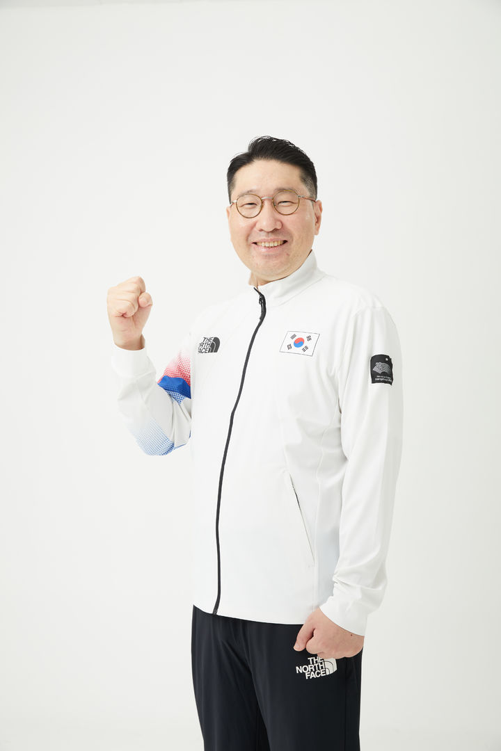 [서울=뉴시스] 이상현 대한사이클연맹 회장, 2026 아이치·나고야 아시안게임 선수단장으로 부임. (사진=대한사이클연맹 제공) *재판매 및 DB 금지