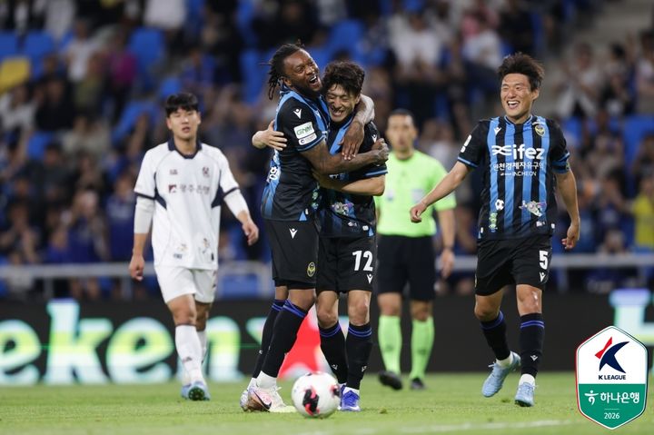 [서울=뉴시스]K리그1 인천 이청용. (사진=한국프로축구연맹 제공)