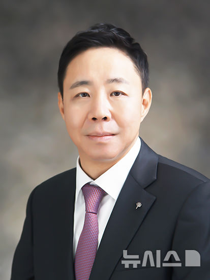 [서울=뉴시스] 김성균 제8대 서울대학교치과병원 원장. (사진= 서울대학교치과병원 제공)