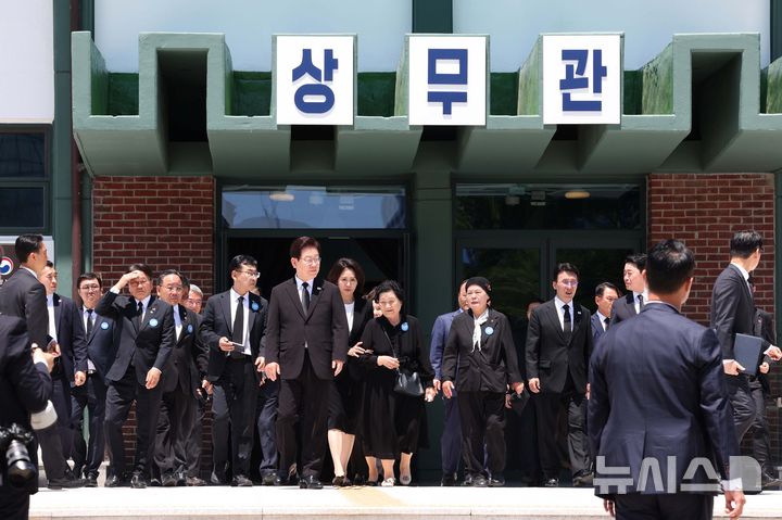 이재명 대통령, '남광주 시장' 방문하여 민생 청취