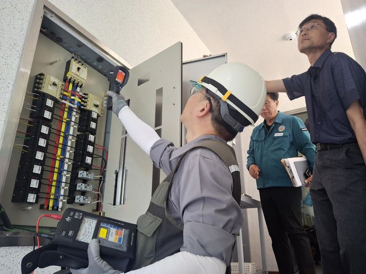 [함양=뉴시스] 함양군 정신요양시설 집중 안전점검 (사진=함양군 제공) 2026. 05. 19. photo@newsis.com *재판매 및 DB 금지