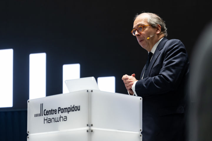 [서울=뉴시스]19일 서울 여의도 ‘센터 퐁피두 한화(Centre Pompidou Hanwha)’에서 열린 기자간담회에서 로랑 르 봉(Laurent Le Bon) 퐁피두센터 관장이 개관전 ‘큐비즘: 시각의 혁신(The Cubists: Inventing Modern Vision)’과 글로벌 협력 프로젝트 ‘콩스텔라시옹(Constellation)’ 운영 방향에 대해 설명하고 있다. 사진=한화문화재단 제공. 2026.05.19. hyun@newsis.com *재판매 및 DB 금지