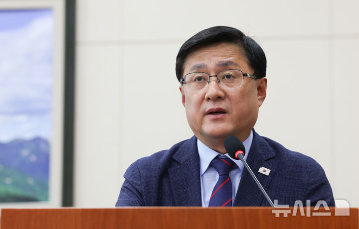 [서울=뉴시스] 김근수 기자 = 김성환 기후에너지환경부 장관. 2026.05.19. ks@newsis.com