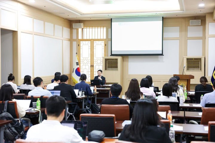 [서울=뉴시스] 19일 오후 서울 서초구 대법원에서 대법원 양형위원회의 법조출입기자 대상 양형기준 설명회가 열리고 있다. (사진=대법원 법원행정처 제공) 2026.05.19. photo@newsis.com *재판매 및 DB 금지