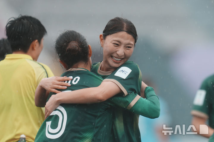 [수원=AP/뉴시스] 일본 도쿄 베르디, 호주 멜버른 시티 꺾고 2025~2026시즌 아시아축구연맹(AFC) 여자 챔피언스리그(AWCL) 결승 진출. 사진은 멀티골을 넣은 시오코시 유즈호. 2026.05.20.