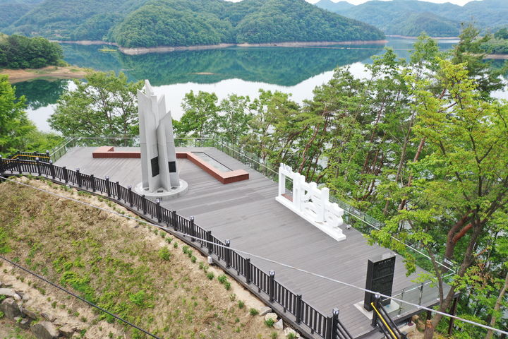 보은군 회남면 대청호 수변전망대(사진=보은군 제공) *재판매 및 DB 금지