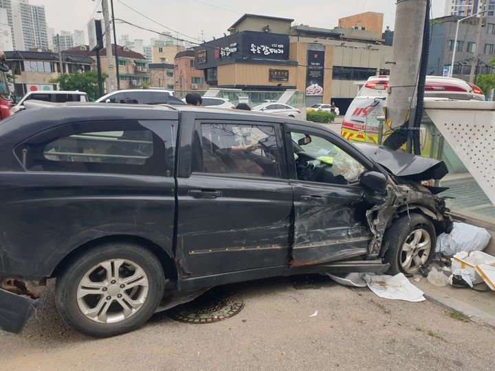 미추홀구 주안동 차량 사고 현장. (사진=인천소방본부 제공) 2026.05.20. photo@newsis.com *재판매 및 DB 금지