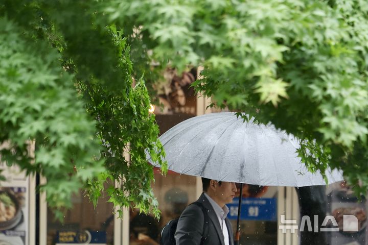 '소만' 전북 흐리고 5~10㎜ 비…낮 20~22도