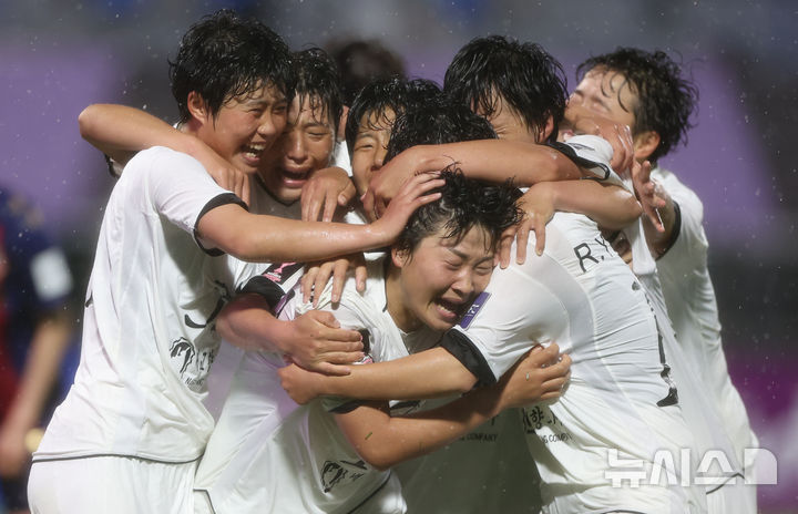 수원 팀 격파하고 AWCL 결승 진출한 북한 내고향여자축구단의 놀라운 저력 분석