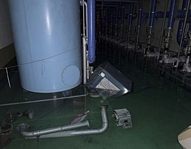 [대구=뉴시스] 지난 20일 오후 대구 동구 신천동 한 아파트 지하 전기실에 물이 차면서 단지 전체 전기 공급이 중단됐다. (사진=대구 동구 제공) 2026.05.21. photo@newsis.com *재판매 및 DB 금지
