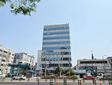 [서울=뉴시스] 방배동 청남빌딩 전경. (제공=부동산플래닛) 2026.05.21. photo@newsis.com *재판매 및 DB 금지