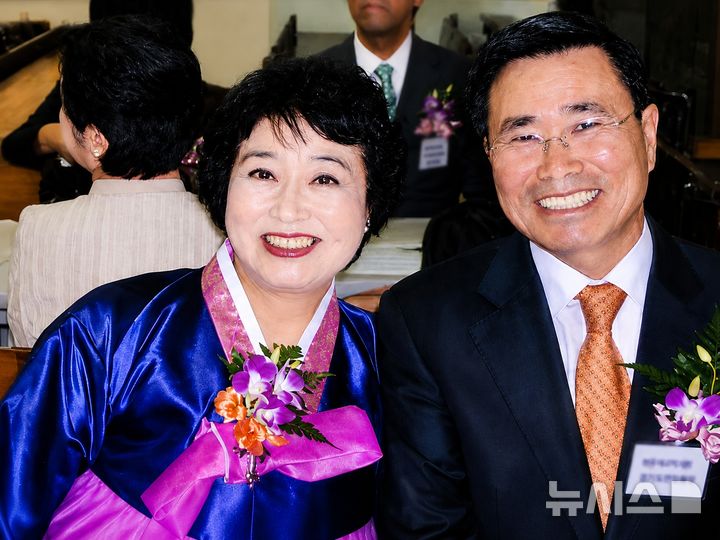 [서울=뉴시스] 기증자 김옥희(왼쪽)씨. (사진= 한국장기조직기증원 제공)