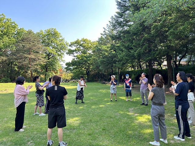 [서울=뉴시스] 세대공감 발달장애인 가족 자유인생학교. (사진=동대문구 제공) 2026.05.21. photo@newsis.com *재판매 및 DB 금지
