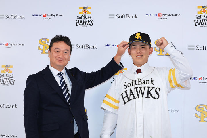 [서울=뉴시스] 일본프로야구 소프트뱅크 호크스에 입단한 고바야시 다쓰토. (사진=소프트뱅크 구단 홈페이지 캡처) 2026..05.21. *재판매 및 DB 금지