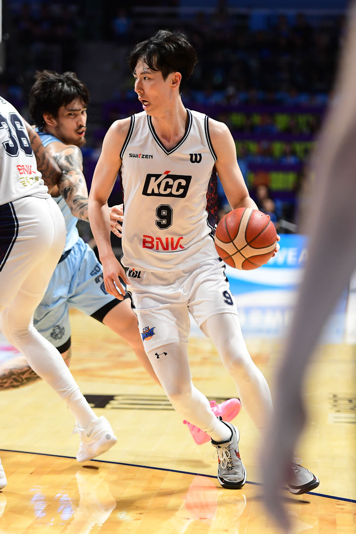 [서울=뉴시스] 프로농구 부산 KCC의 송교창. (사진=KBL 제공) *재판매 및 DB 금지
