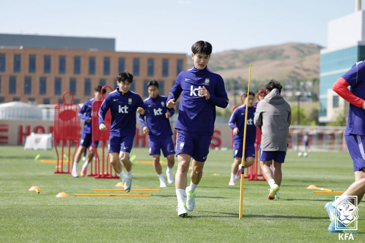 [서울=뉴시스] 축구 국가대표 미드필더 김진규 (사진=대한축구협회 제공) *재판매 및 DB 금지