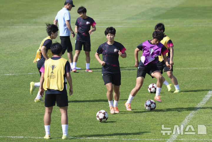 Naegohyang’s Focus on Performance Amid Media Distractions