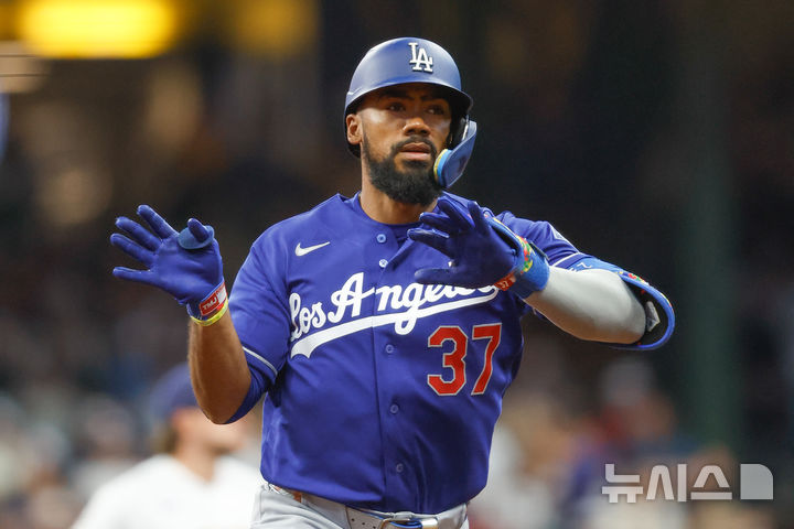[밀워키=AP/뉴시스] 메이저리그(MLB) LA 다저스의 테오스카 에르난데스. 2026.05.24
