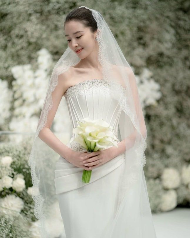[서울=뉴시스]모델 아이린(사진=SNS 캡처) 2026.05.24. photo@newsis.com *재판매 및 DB 금지
