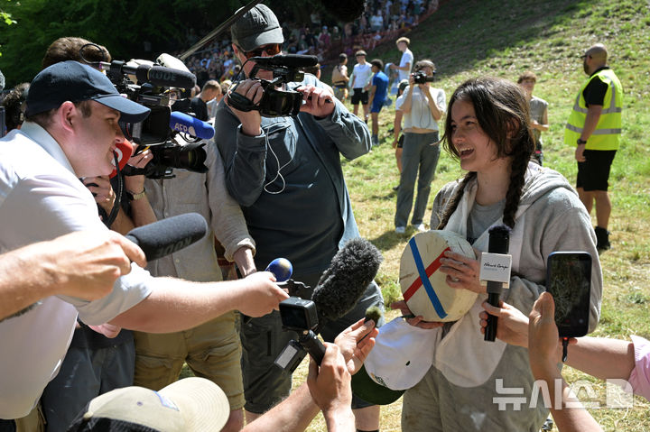 associate_pic3